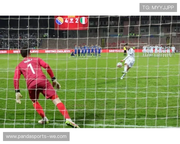 美加墨世界杯进攻战术解析:三国协作与创新打法的完美融合 美加墨世界杯进攻战术解析:三国协作与创新打法的完美融合