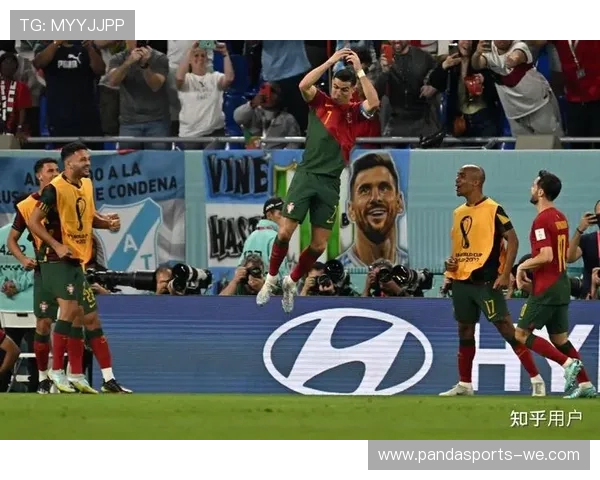 世界杯赛场聚焦：全球竞技风云与赛事深度观察